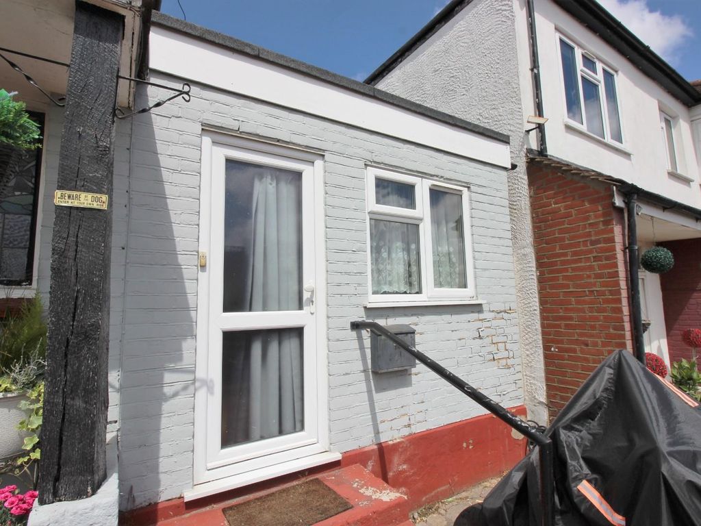 Studio to rent in Bedonwell Road, London SE2 Zoopla