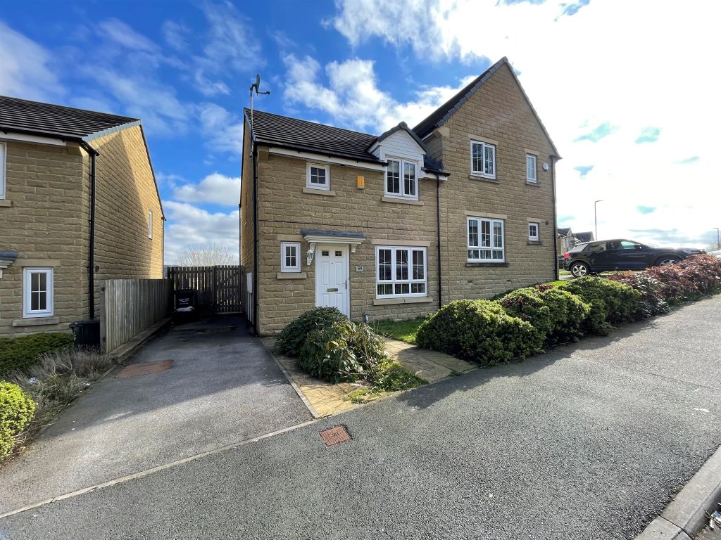 3 bed semidetached house for sale in Fountain Head Road, Halifax HX2