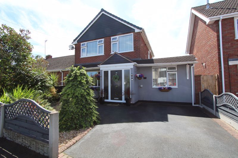 4 bed detached house for sale in Campbell Street, Brockmoor, Brierley Hill. DY5 Zoopla