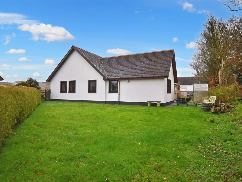 3 bed detached bungalow for sale in Erw Wen, Blaenffos, Boncath SA37, £275,000 Zoopla