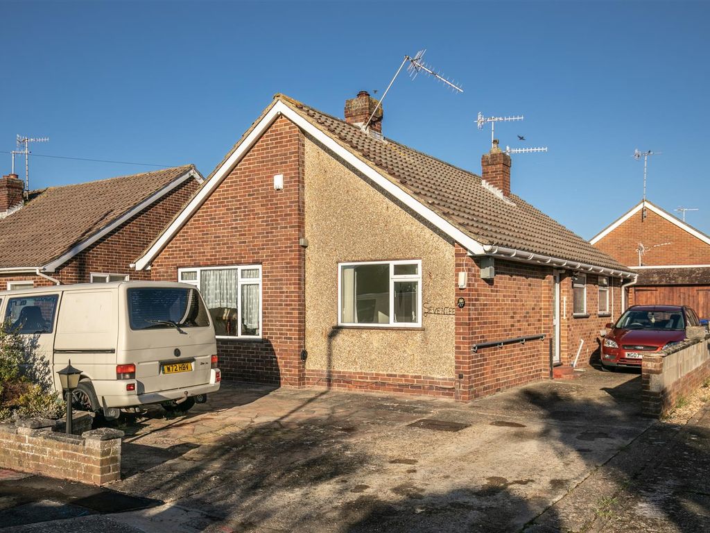2 bed detached bungalow for sale in Arnside Close, Lancing BN15 Zoopla