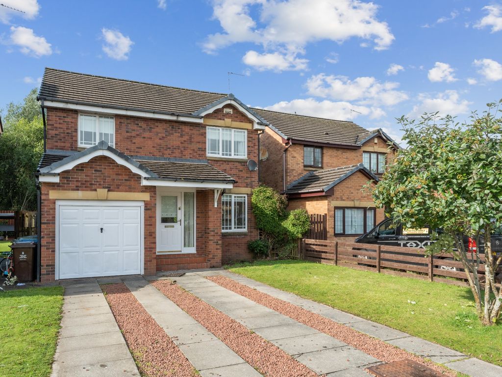 4 bed detached house for sale in Foinaven Gardens, Thornliebank