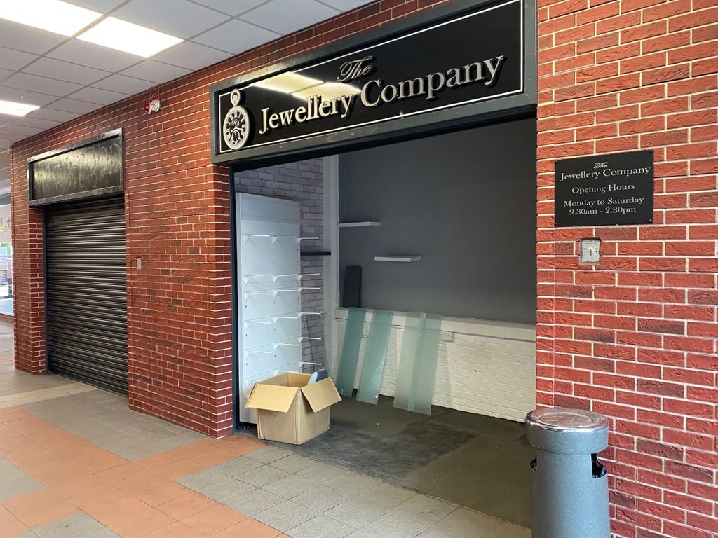 Retail premises to let in Derwent Centre, Consett DH8, £4,680 pa Zoopla