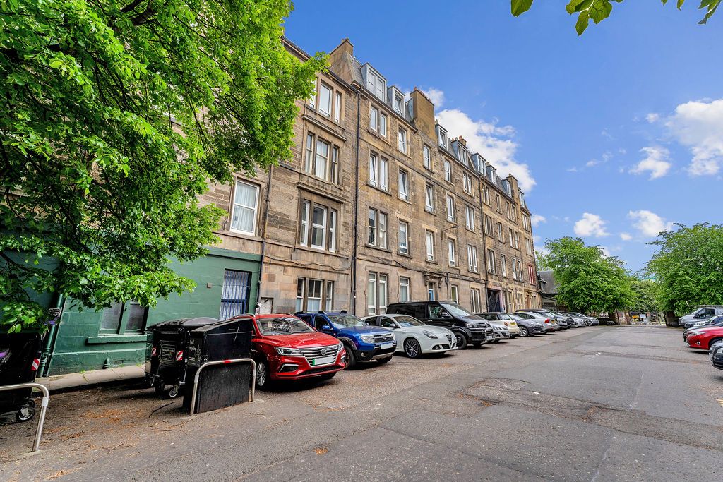 1 bed flat for sale in Drum Terrace, Leith, Edinburgh EH7 Zoopla