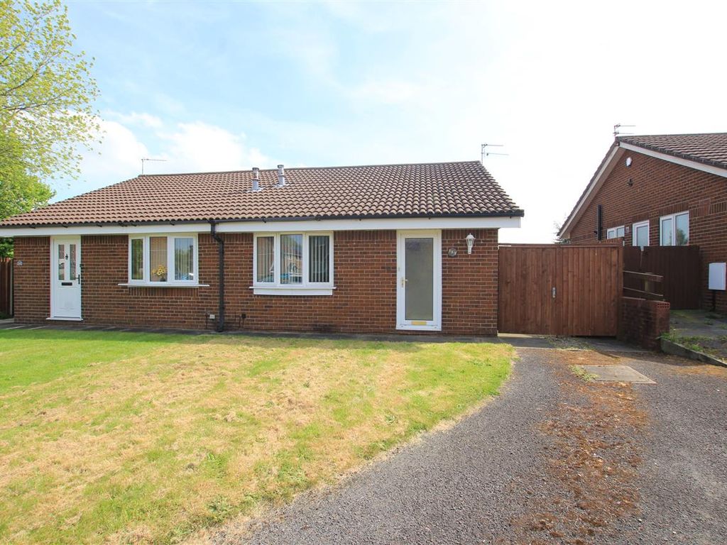 2 bed semidetached bungalow for sale in Manor House Lane, Fulwood