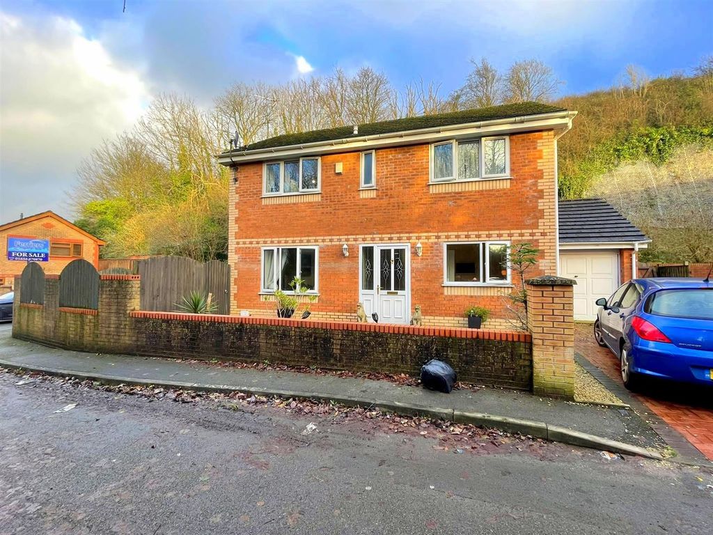 3 bed detached house for sale in Court, North Cornelly, Bridgend