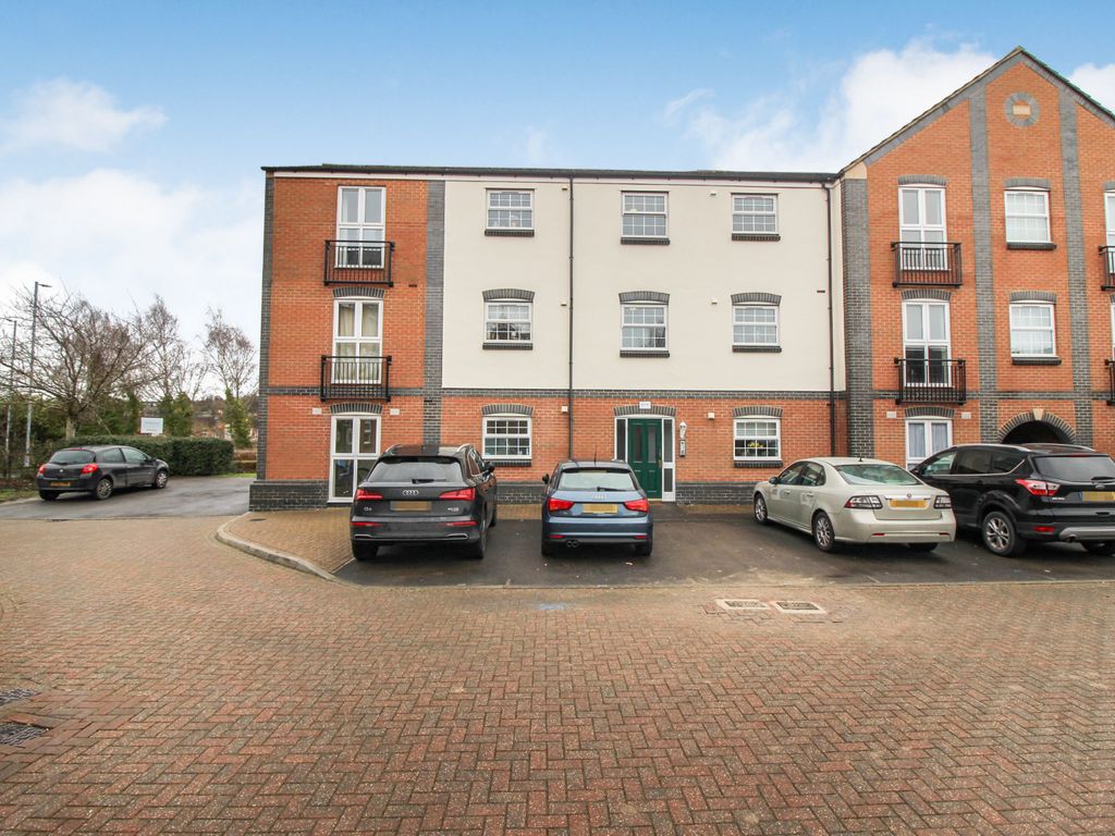 2 bed flat to rent in St. Austell Way, Churchward, Swindon SN2 Zoopla