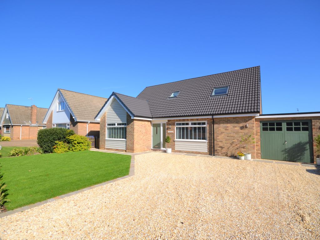 3 bed detached bungalow for sale in Whiphill Top Lane, Branton