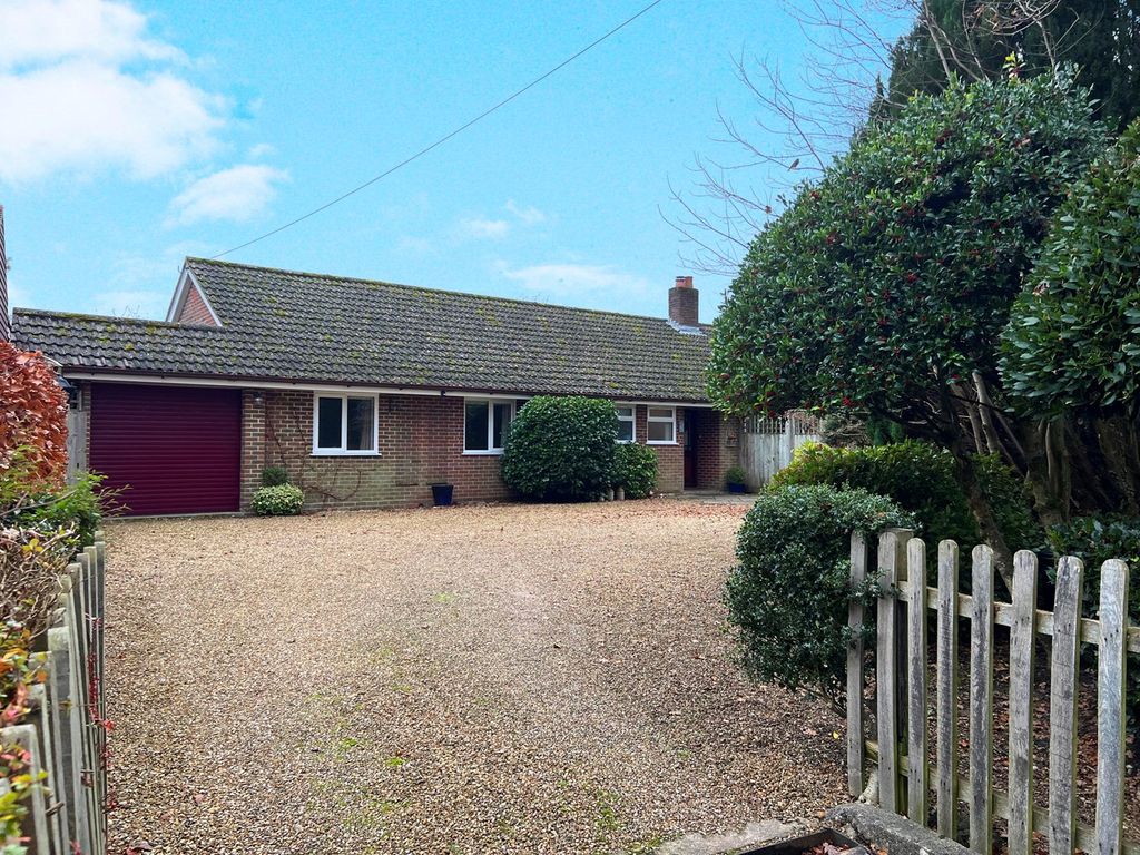 4 bed bungalow for sale in Rhinefield Road, Brockenhurst SO42, £