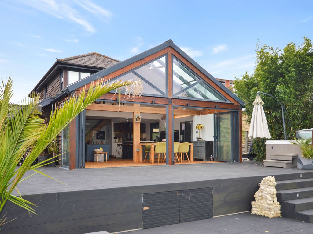 4 bed detached house for sale in The Island, Thames Ditton KT7, £