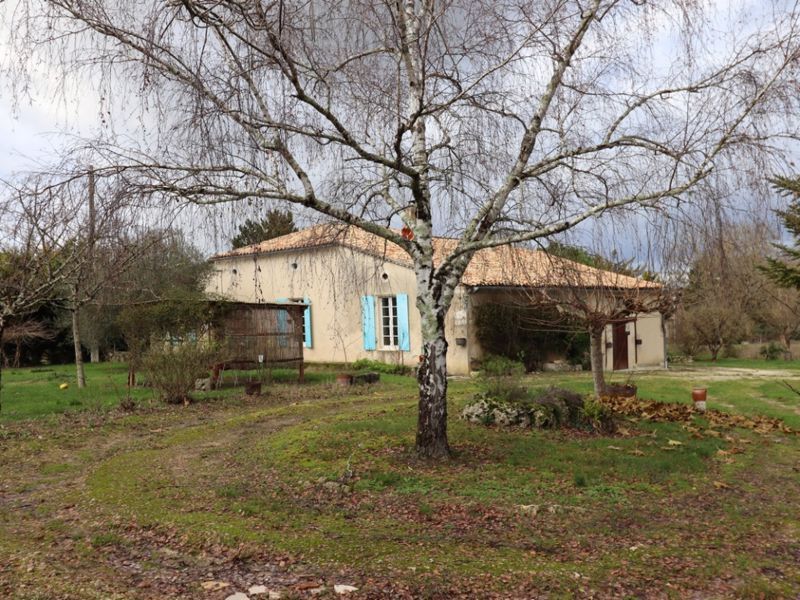 2 bed property for sale in Near Duras, Lot Et Garonne, NouvelleAquitaine, £202,811 Zoopla