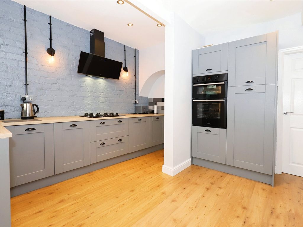 3 bed terraced house for sale in Birmingham New Road, Bilston WV14, £