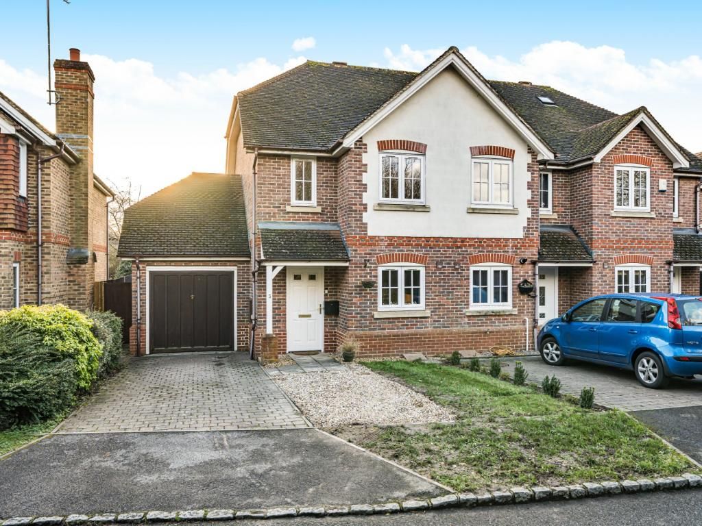 2 bed end terrace house for sale in Winnersh, Wokingham RG41 Zoopla
