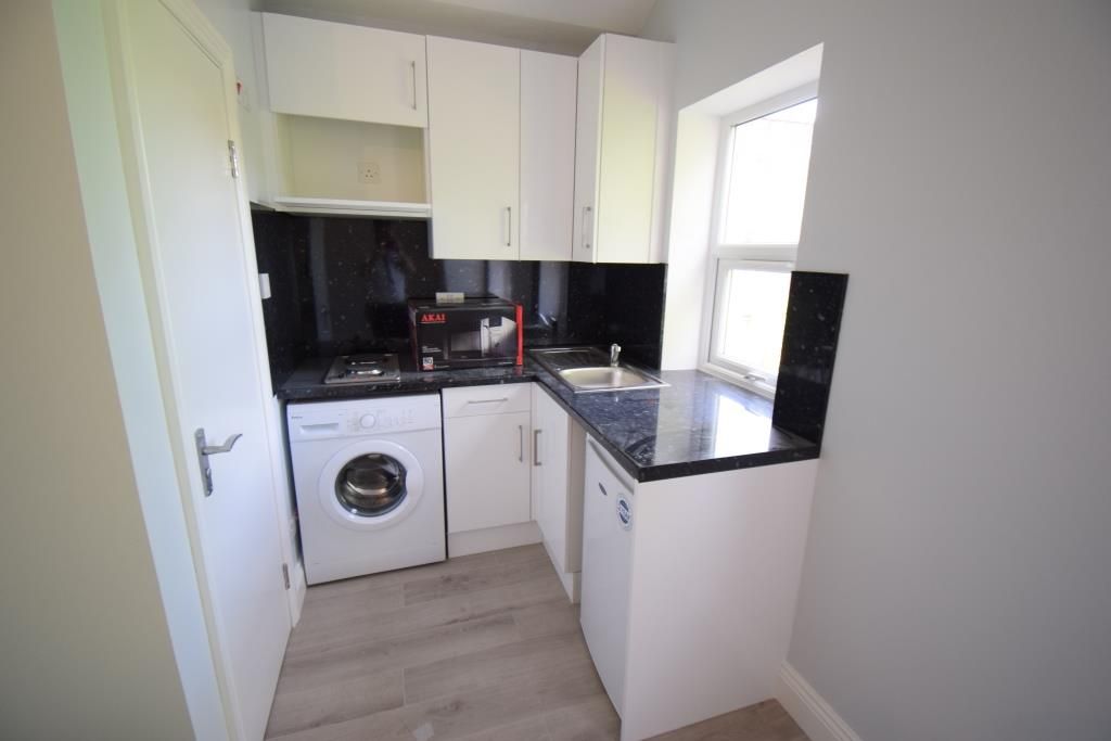 Studio to rent in Kingsland Road, Dalston, London E8 Zoopla