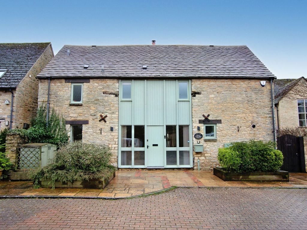 3 bed barn conversion for sale in Church Street, Ducklington OX29 Zoopla