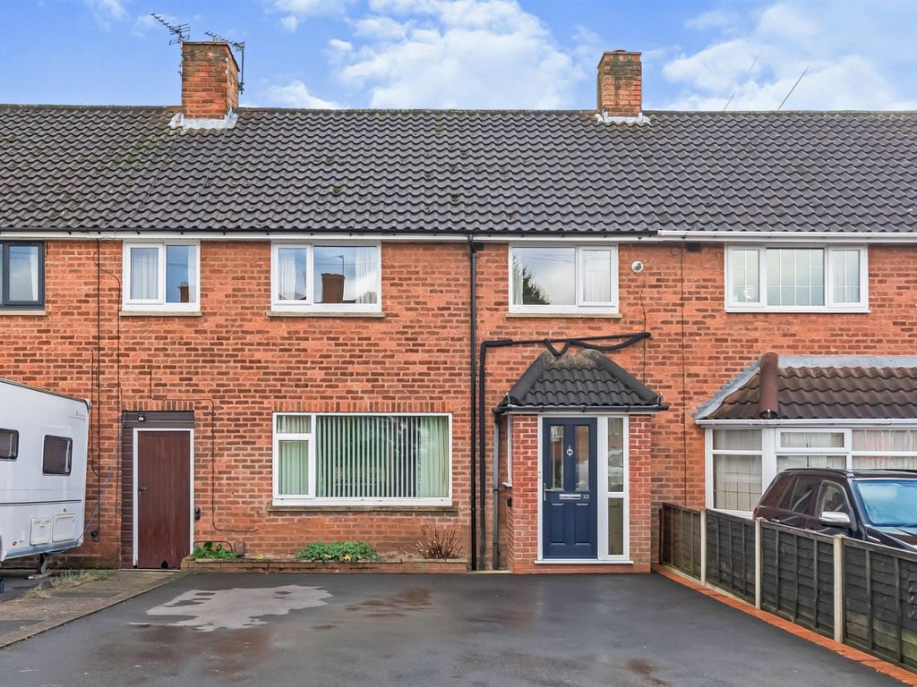 3 bed terraced house for sale in Falcon Lodge Crescent, Sutton