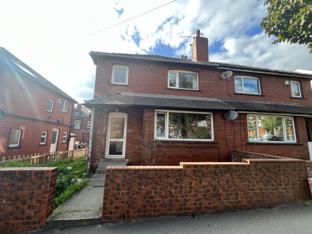 4 bed semidetached house for sale in Headingley Mount, Leeds, West