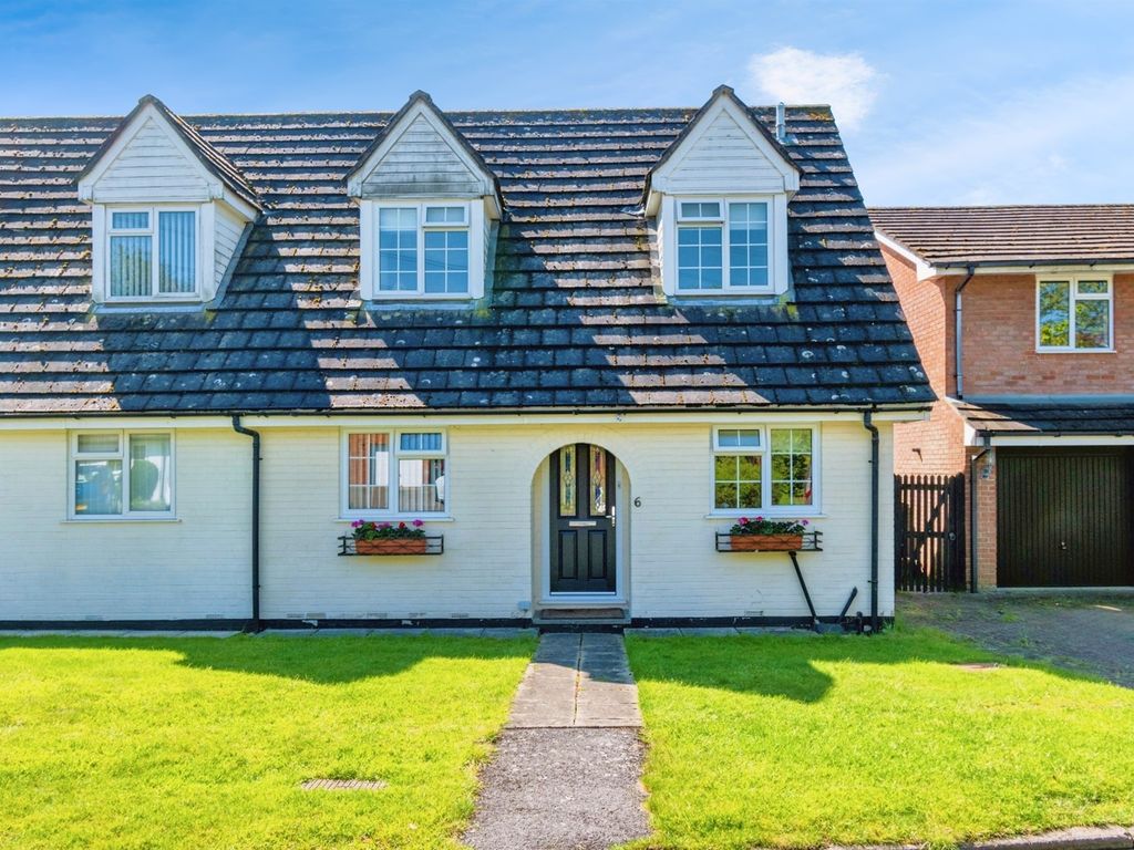 3 bed bungalow for sale in Saddlers Close, Eastleigh SO50, £325,000 Zoopla