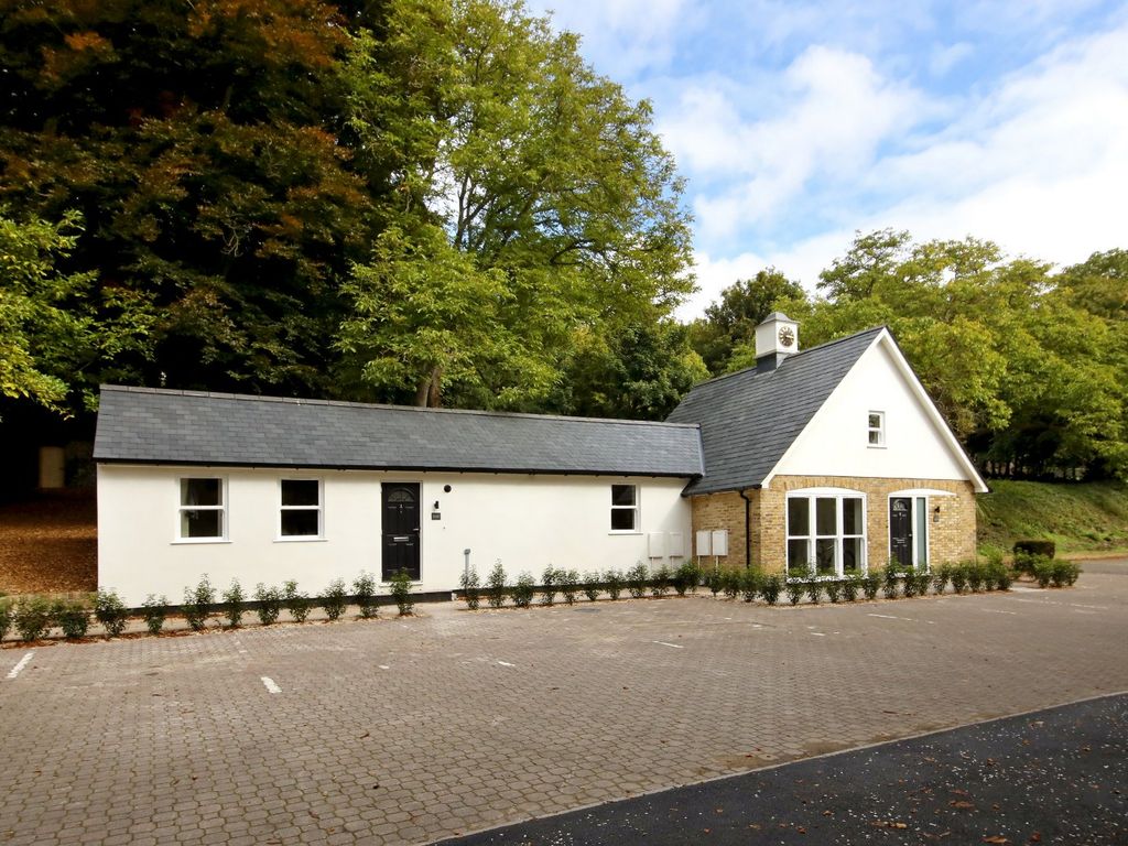 1 bed bungalow for sale in Mayflower Cottage, London Road, Loudwater