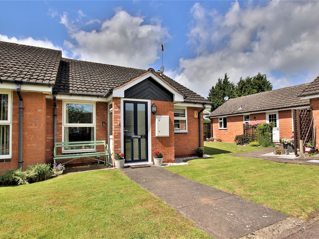 2 bed bungalow for sale in Shephard Mead, Tewkesbury GL20 Zoopla