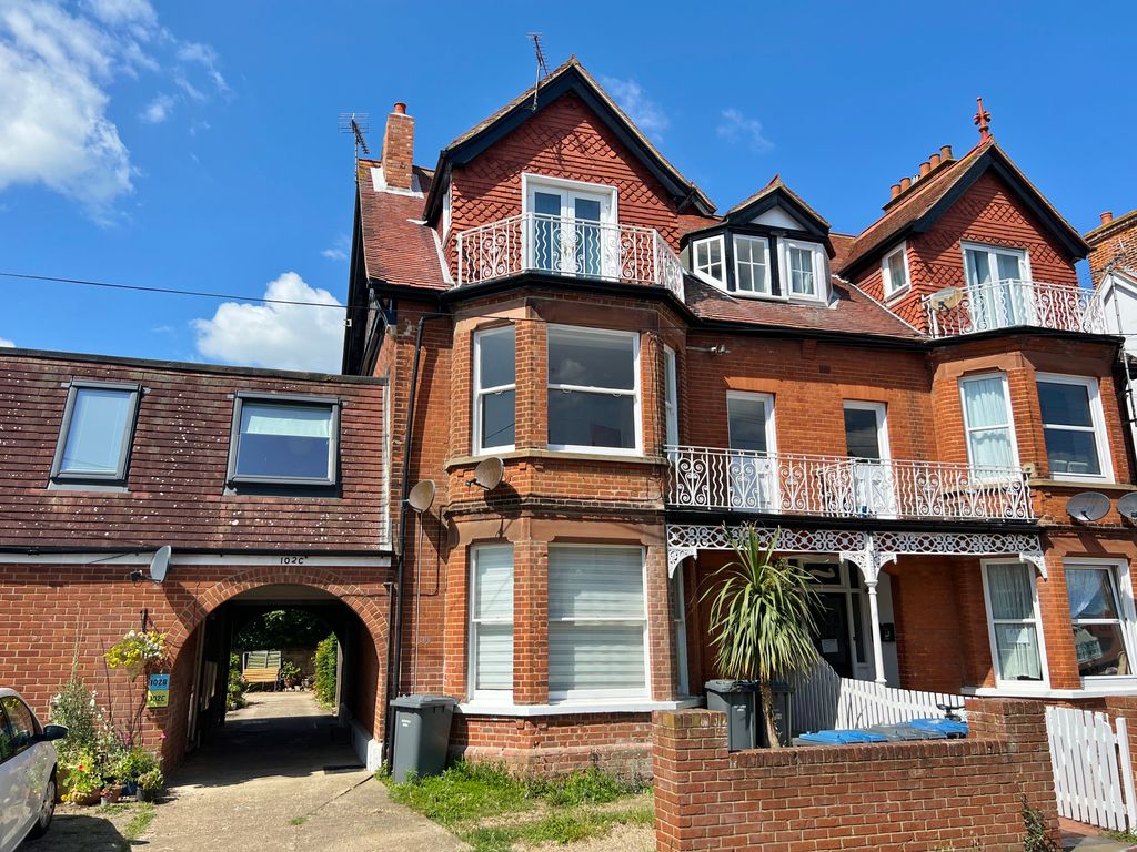 2 bed flat for sale in Queens Road, Felixstowe IP11, £199,000 Zoopla
