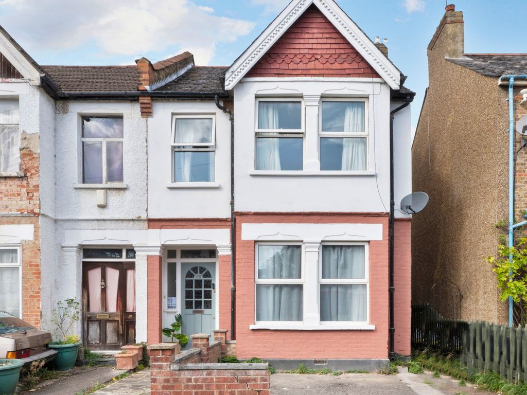 3 bed semidetached house for sale in Bond Road, Surbiton KT6, £700,000