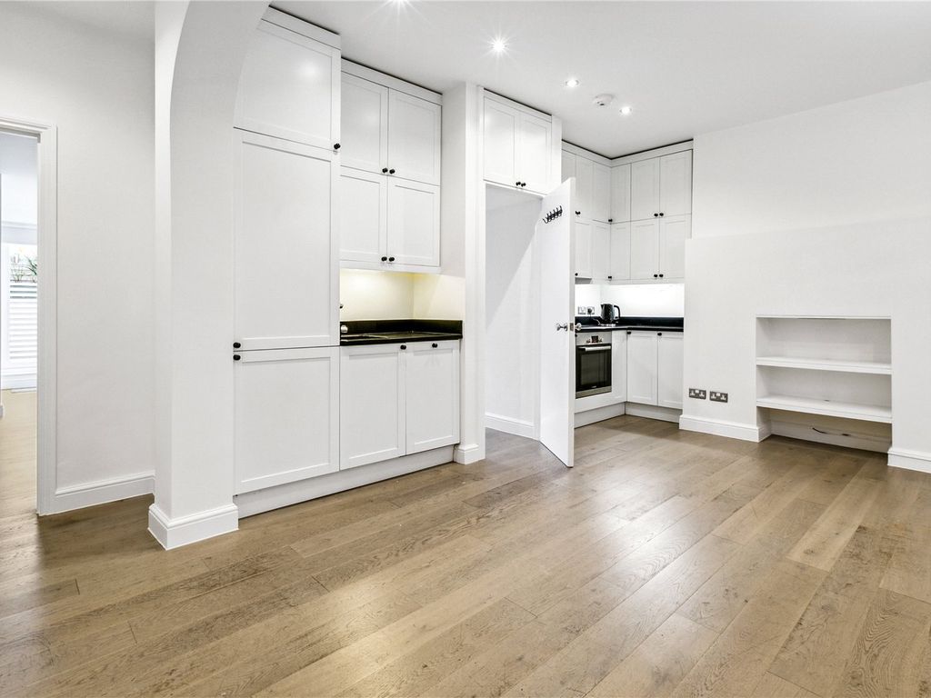 2 bed flat for sale in Barons Court Road, Barons Court, London W14 Zoopla