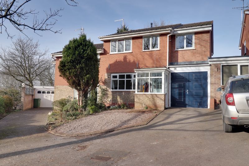 4 bed semidetached house for sale in Spinneyfields, Wildwood, Stafford