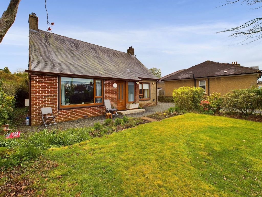 3 bed villa for sale in Victoria Avenue, Carluke ML8, £345,000 Zoopla