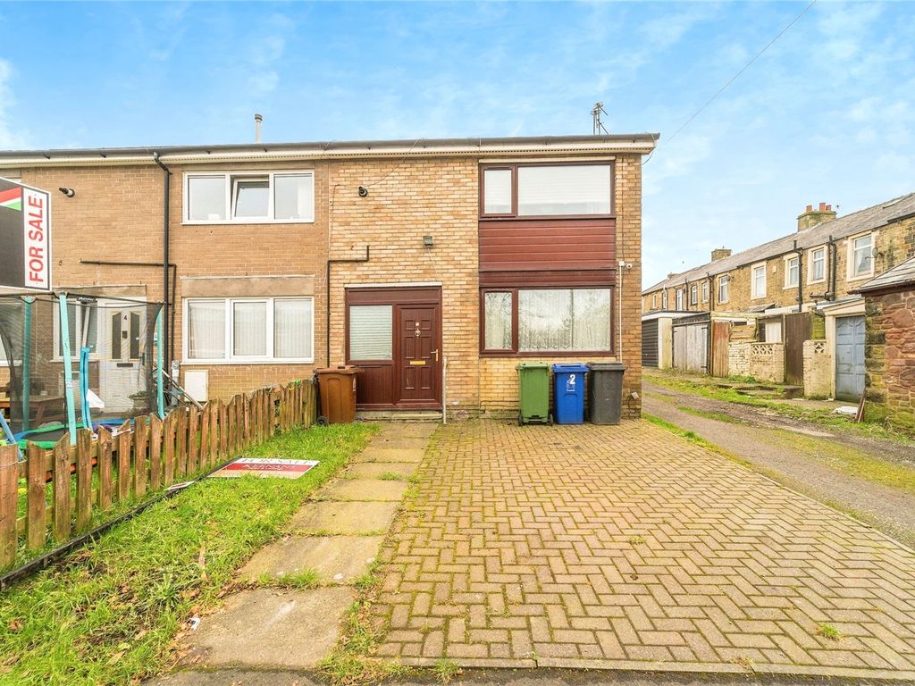 2 bed end terrace house for sale in Lancaster Drive, Clayton Le Moors