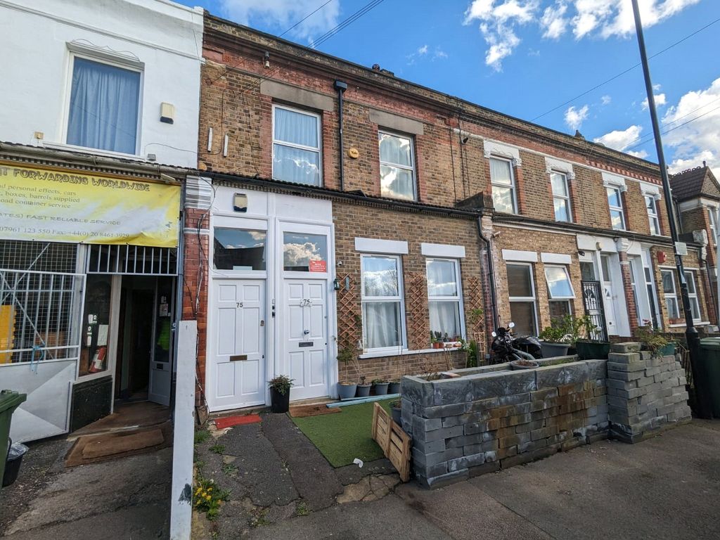 2 bed flat for sale in Laleham Road, Catford SE6 Zoopla