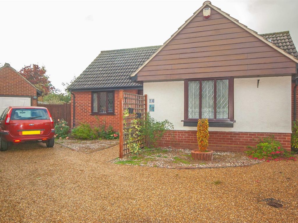 3 bed bungalow for sale in Rookery Close, Hatfield Peverel, Chelmsford