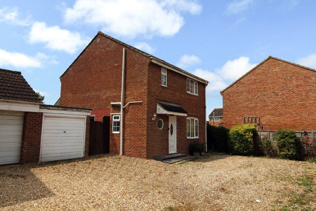 3 bed detached house for sale in Selby Crescent, Freshbrook, Swindon