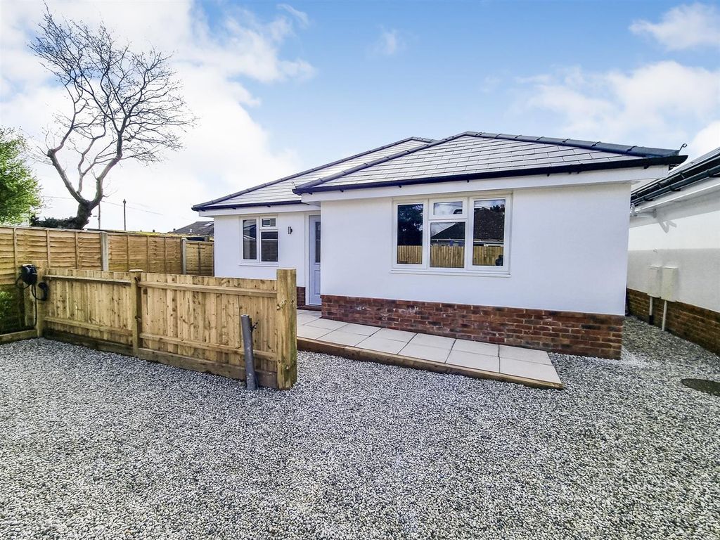 New home, 3 bed detached bungalow for sale in Eastfield Lane, Ringwood