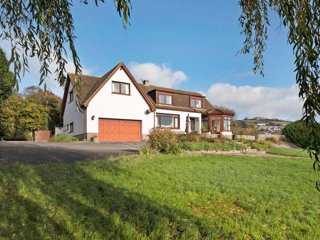 4 bed detached house for sale in Forder Lane,