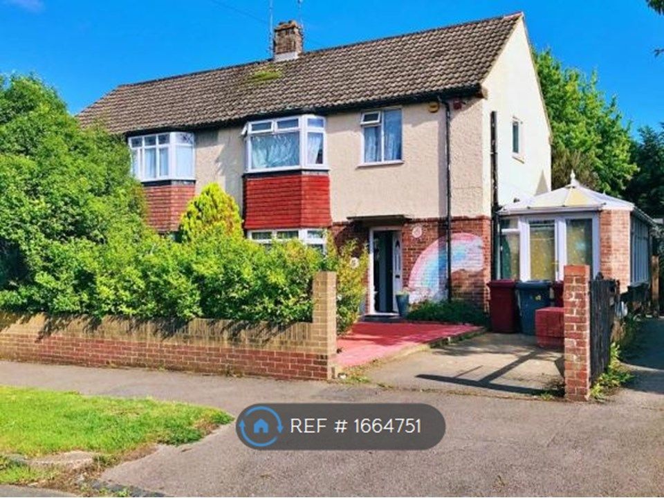 3 bed semidetached house to rent in Usk Road, Tilehurst, Reading RG30