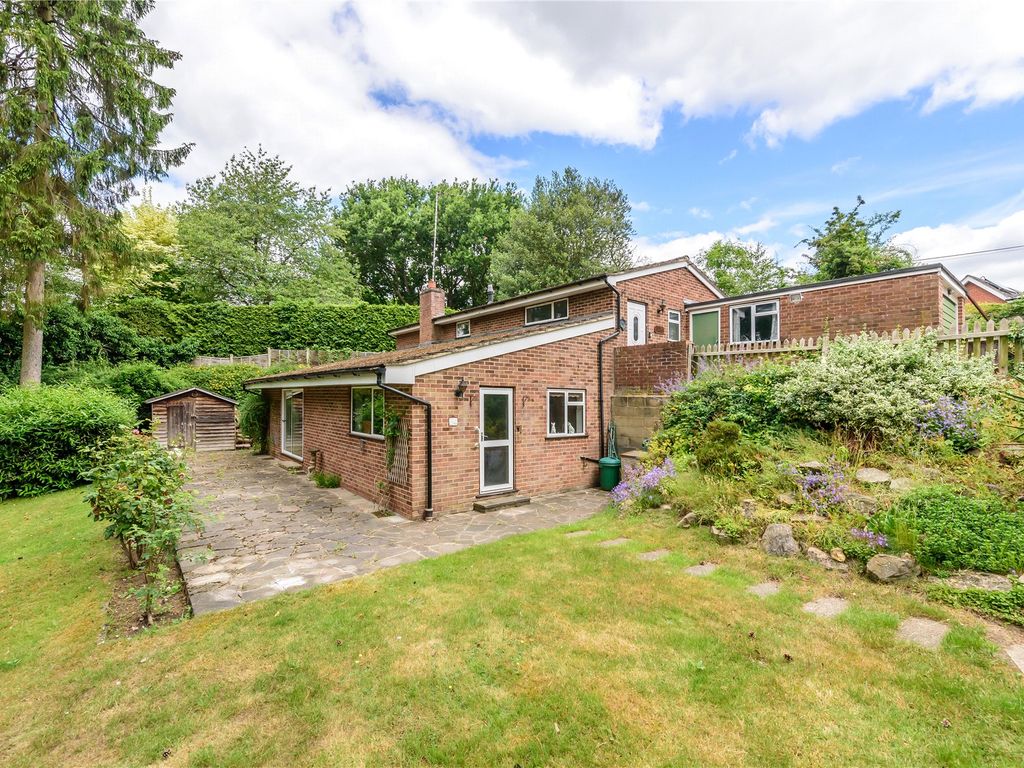 3 bed detached house for sale in Send, Surrey GU23 Zoopla