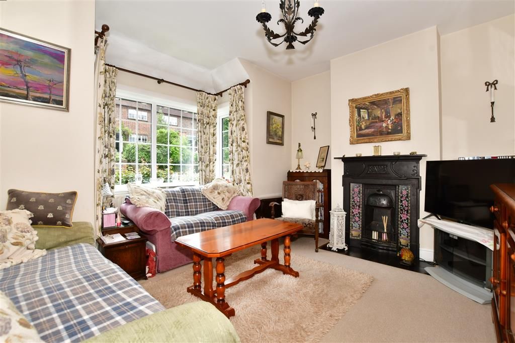 2 bed end terrace house for sale in High Street, Farningham, Kent DA4