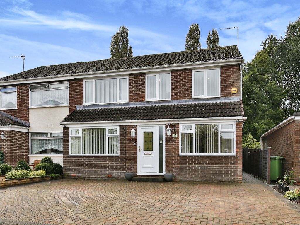 5 bed semidetached house for sale in Jesmond Court, Newton Aycliffe