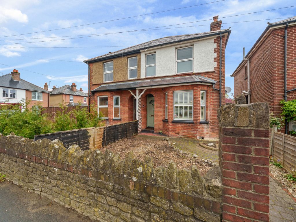 3 bed semidetached house for sale in Meadrow, Godalming GU7 Zoopla