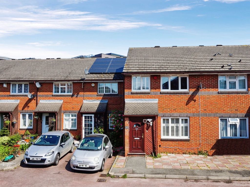 3 bed terraced house for sale in Goodwin Close, Bermondsey, London SE16 Zoopla