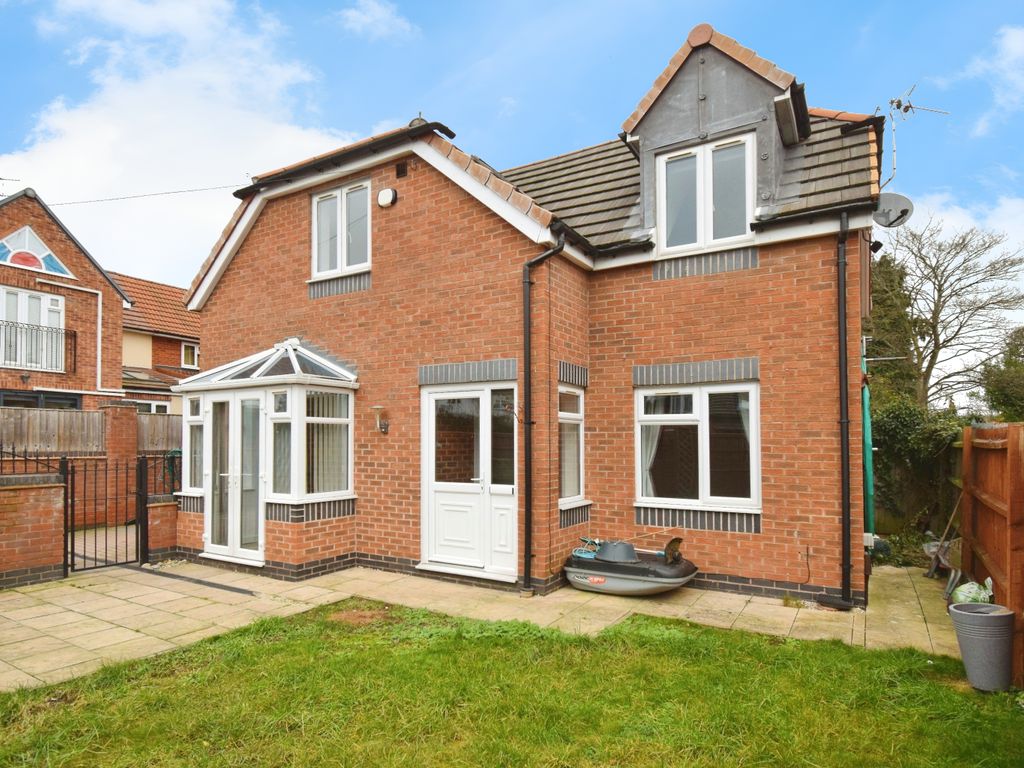 3 bed detached house for sale in Bentley Road, Birstall, Leicester
