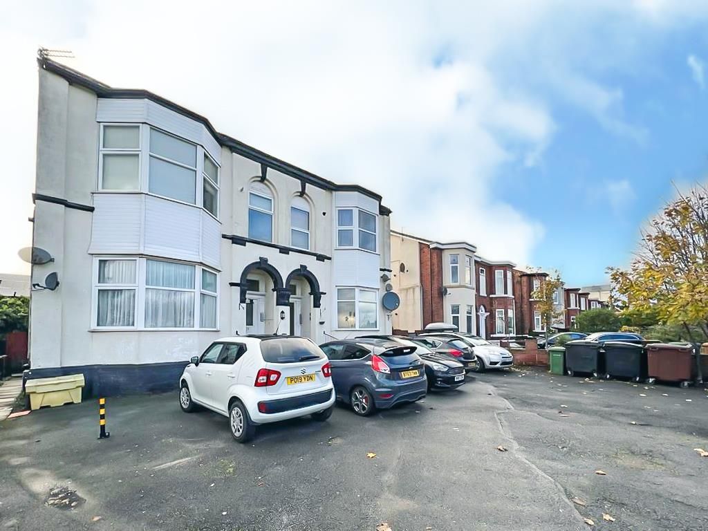 1 bed flat for sale in Derby Road, Southport PR9, £50,000 Zoopla