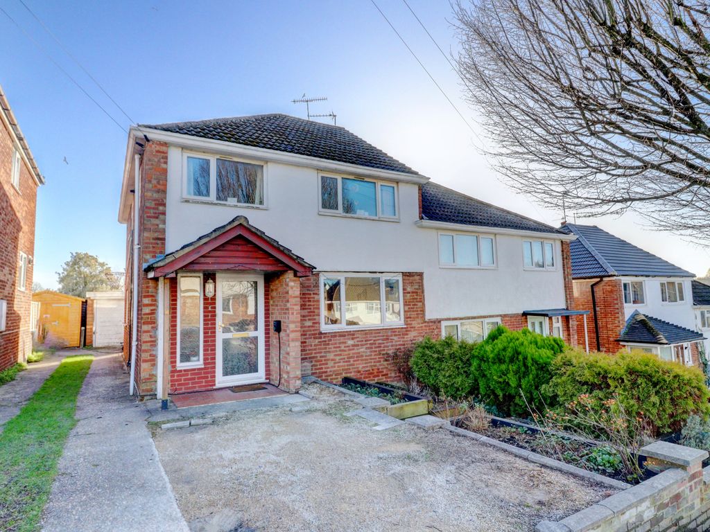 3 bed semidetached house for sale in Kingston Road, High HP13