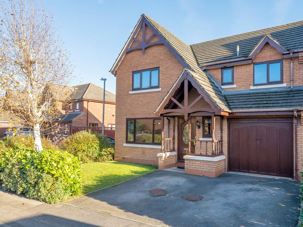4 bed detached house for sale in Gold View, Rushy Platt, Swindon SN5, £440,000 Zoopla