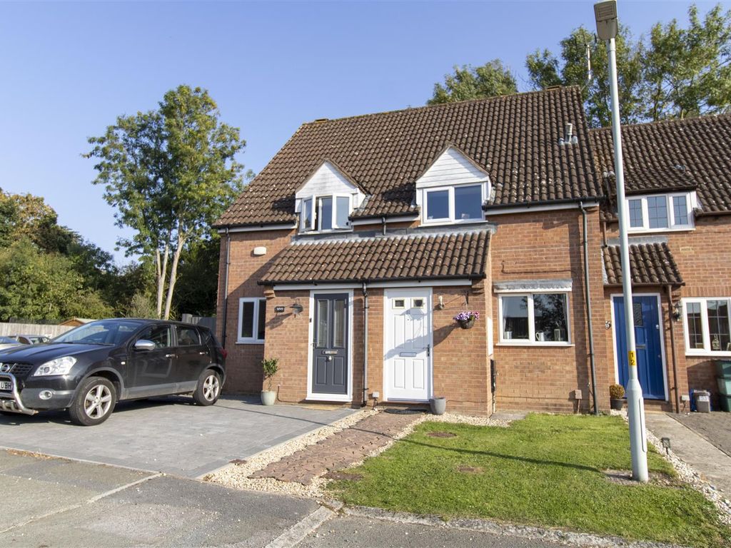 2 bed terraced house to rent in Deerhurst Place, Quedgeley, Gloucester