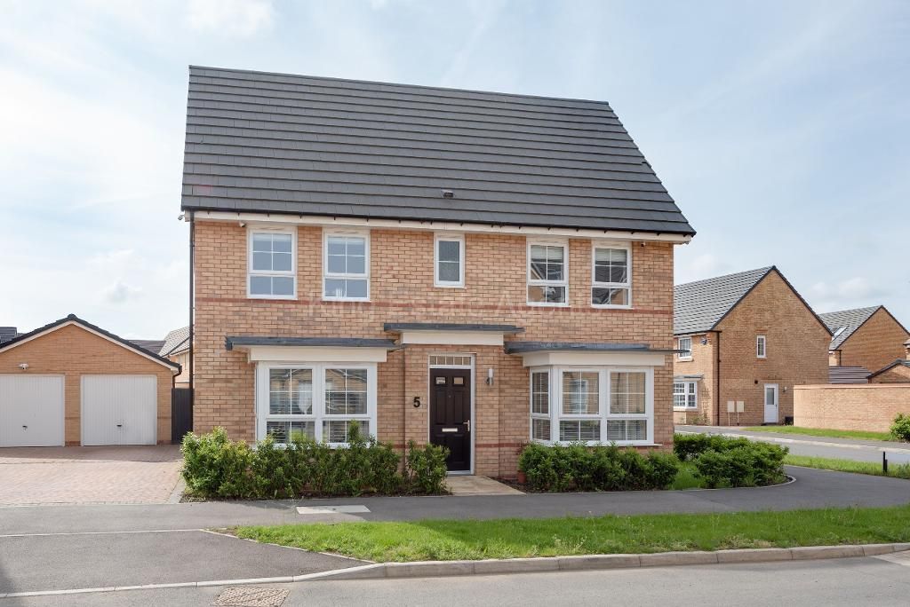 4 bed detached house for sale in Westergate Avenue, Brooklands, Milton