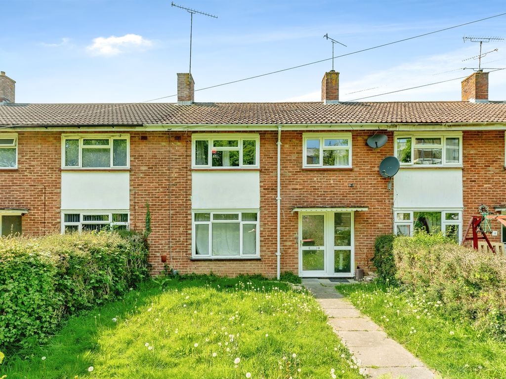 3 bed terraced house for sale in Falcon Close, Crawley RH11, £350,000 Zoopla