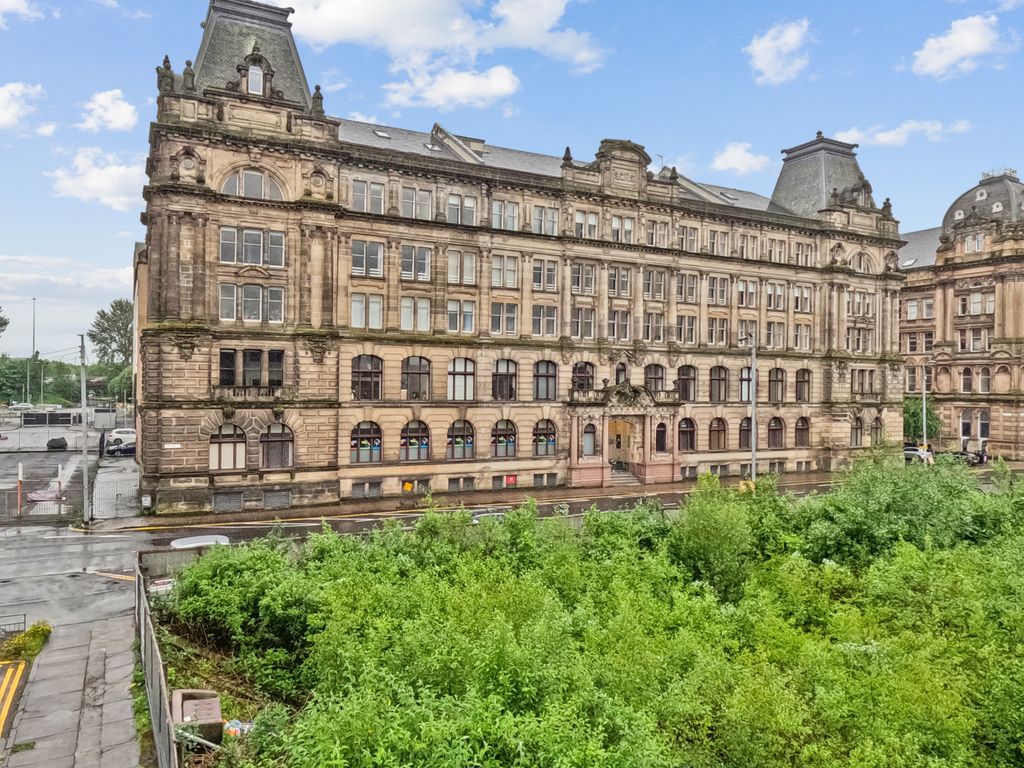 2 bed flat for sale in Morrison Street, Glasgow G5, £245,000 Zoopla
