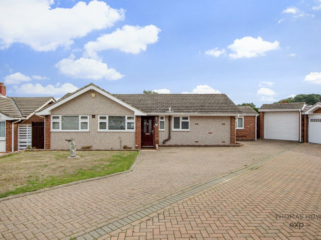 3 bed bungalow for sale in Woodmere Avenue, Croydon CR0, £600,000 Zoopla